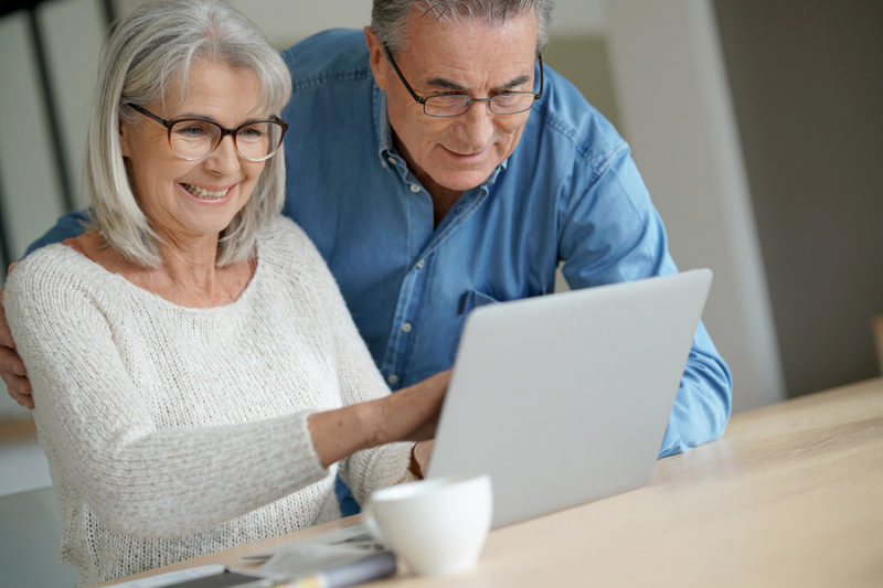 These social media tips for seniors can help you feel more confident online.