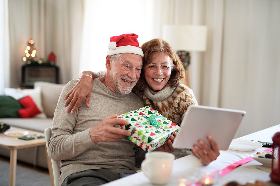 Try these virtual holiday gathering ideas to connect with friends and family this holiday season.